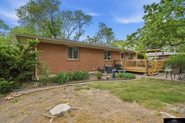 8022 Talbot Trail, Lincoln, NE 68506
