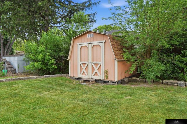 8022 Talbot Trail, Lincoln, NE 68506