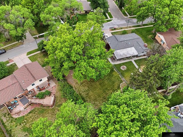 8022 Talbot Trail, Lincoln, NE 68506