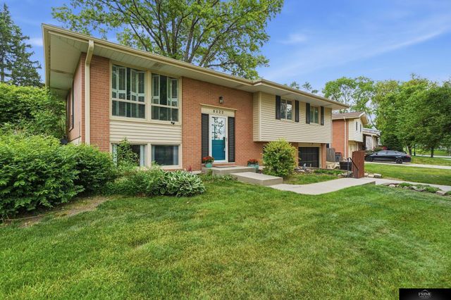 8022 Talbot Trail, Lincoln, NE 68506