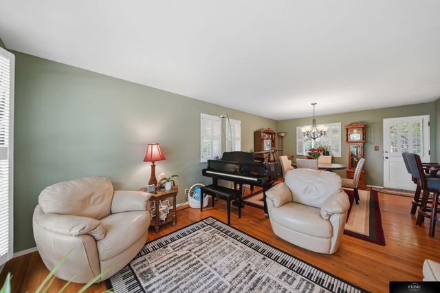 8022 Talbot Trail, Lincoln, NE 68506
