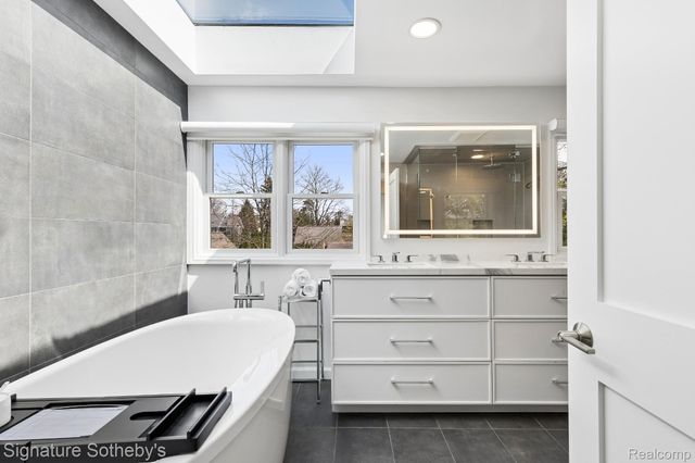 761 Southfield Road, Birmingham, MI 48009