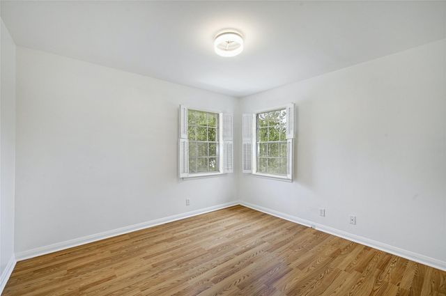 2404 McCall RD A, Austin, TX 78703