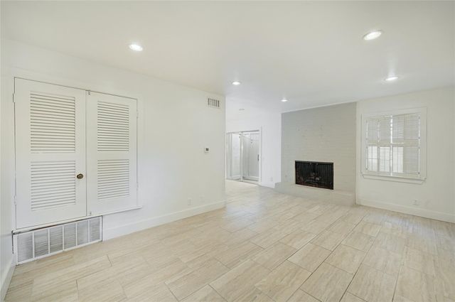 2404 McCall RD A, Austin, TX 78703