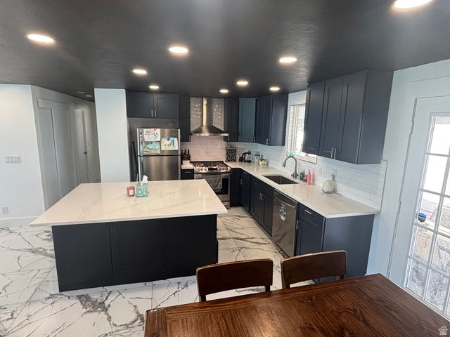 837 E DAISY ST, Sandy, UT 84094