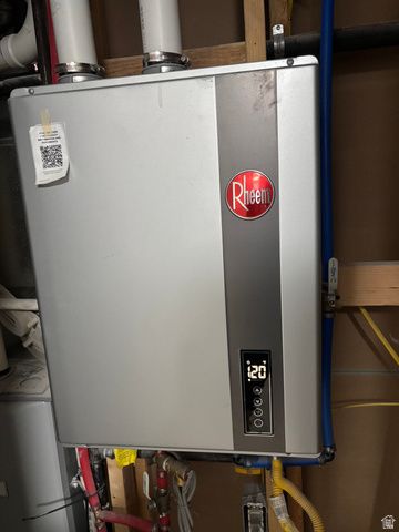 837 E DAISY ST, Sandy, UT 84094