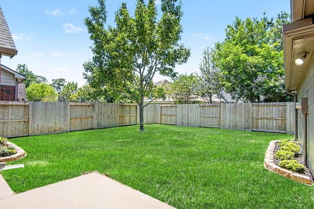 1623 Julia Park Drive, Spring, TX 77386