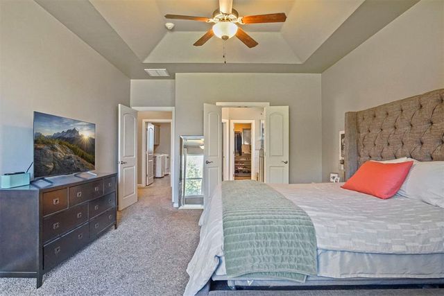 9500 Russell Drive, Yukon, OK 73099