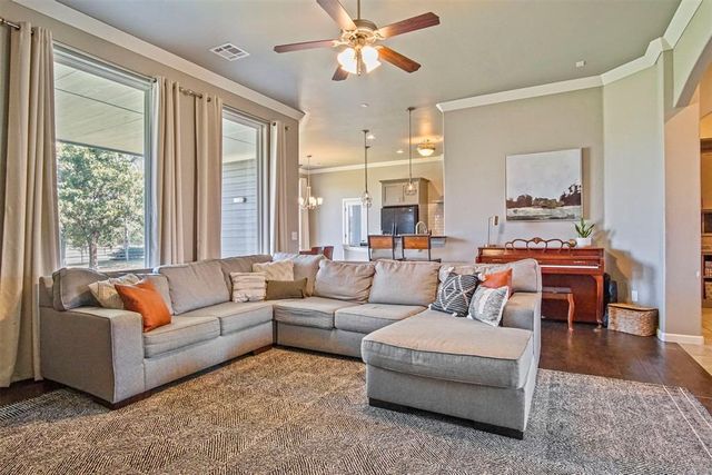 9500 Russell Drive, Yukon, OK 73099