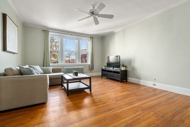 52 Babcock 5, Brookline, MA 02446