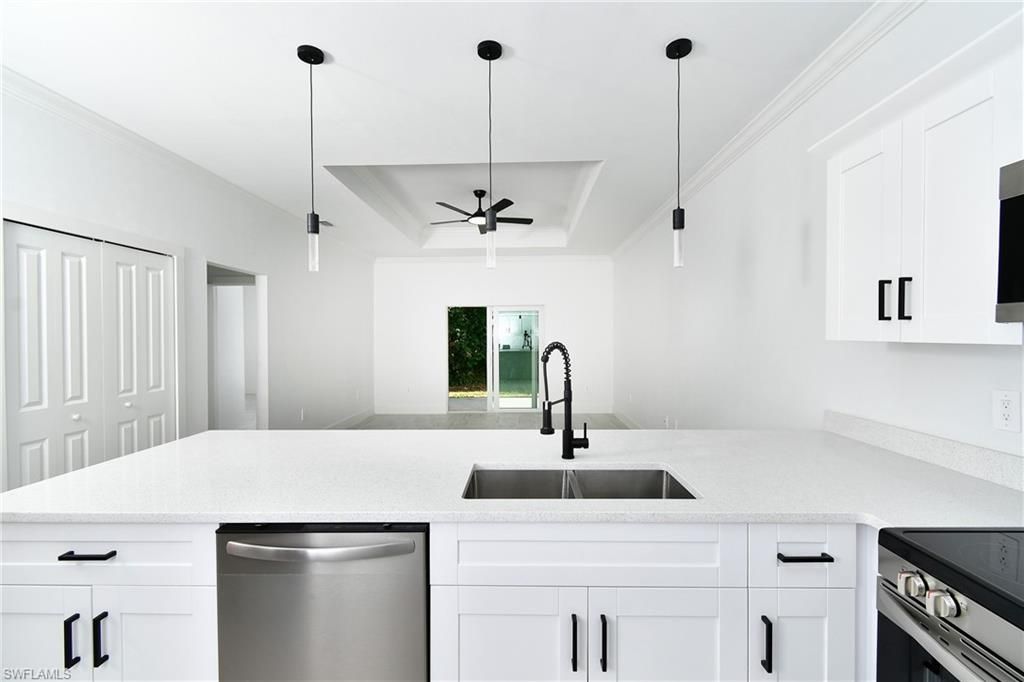 2323 Unity AVE, FORT MYERS, FL 33901 — photo 4