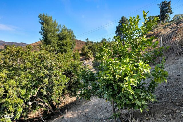 1674 Sunnydale Avenue, Simi Valley, CA 93065