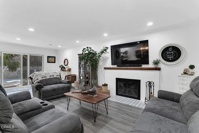 1674 Sunnydale Avenue, Simi Valley, CA 93065