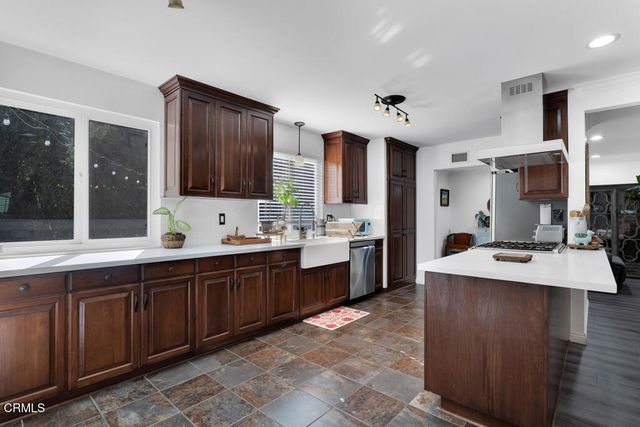 1674 Sunnydale Avenue, Simi Valley, CA 93065