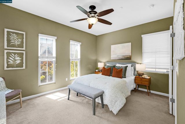 2063 Lewis St, Hercules, CA 94547