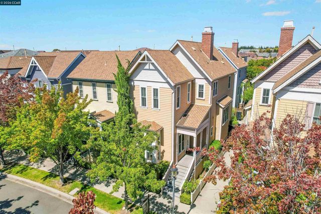 2063 Lewis St, Hercules, CA 94547