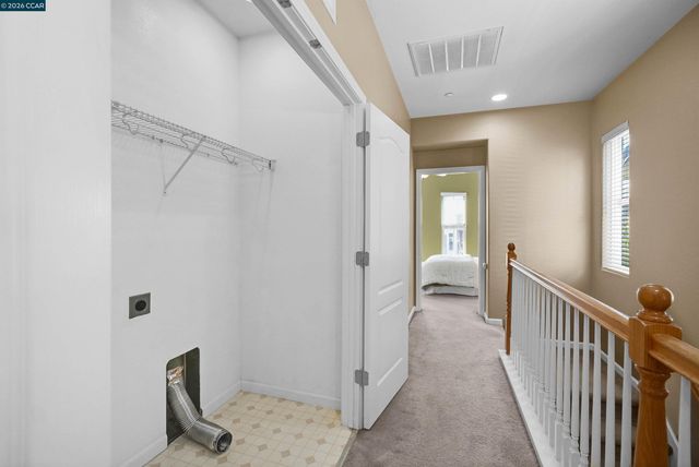 2063 Lewis St, Hercules, CA 94547