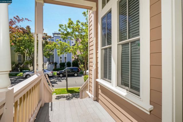 2063 Lewis St, Hercules, CA 94547