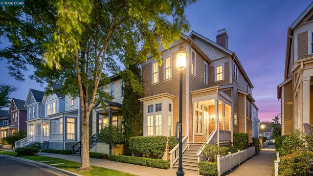 2063 Lewis St, Hercules, CA 94547