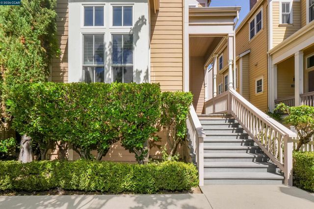 2063 Lewis St, Hercules, CA 94547