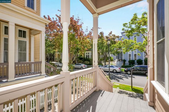 2063 Lewis St, Hercules, CA 94547
