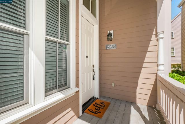 2063 Lewis St, Hercules, CA 94547