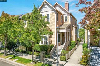 2063 Lewis St, Hercules, CA 94547