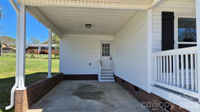 1220 Old Greenbriar Drive, Lancaster, SC 29720