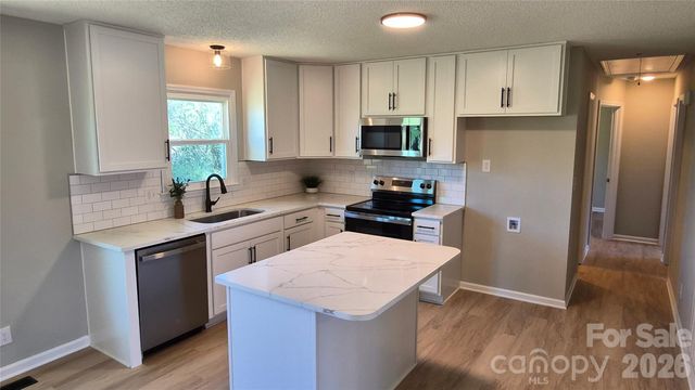 1220 Old Greenbriar Drive, Lancaster, SC 29720