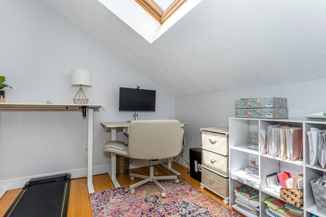 39 Birchcroft Rd, Canton, MA 02021