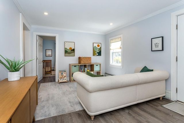 39 Birchcroft Rd, Canton, MA 02021