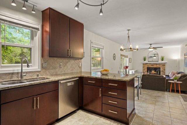 750 Sauk Ridge Trail, Madison, WI 53705