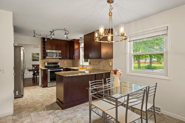 750 Sauk Ridge Trail, Madison, WI 53705