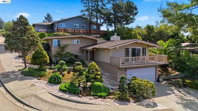 18602 Center St, Castro Valley, CA 94546