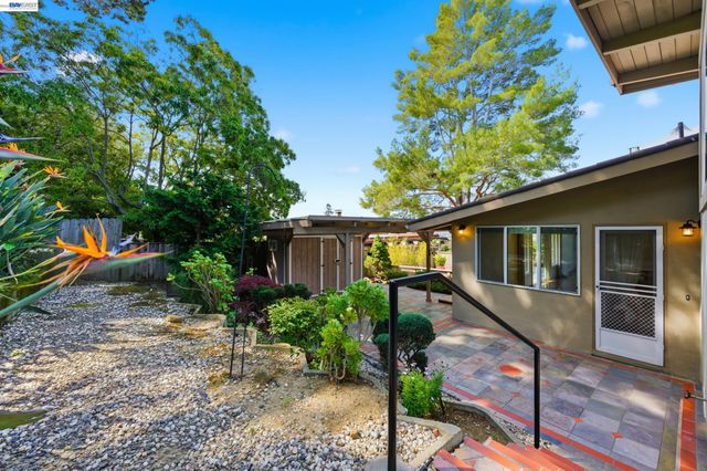 18602 Center St, Castro Valley, CA 94546