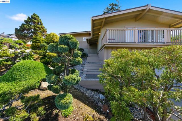 18602 Center St, Castro Valley, CA 94546