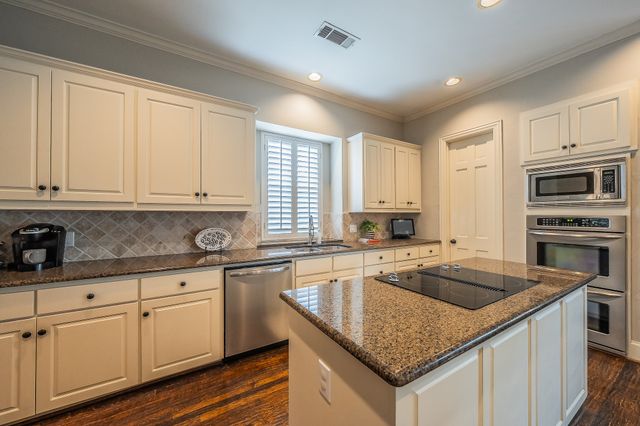 1501 Cuttingham Court, Coppell, TX 75019