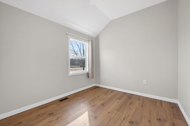 884 Swamp Rd, Mcminnville, TN 37110