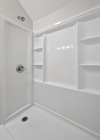 884 Swamp Rd, Mcminnville, TN 37110