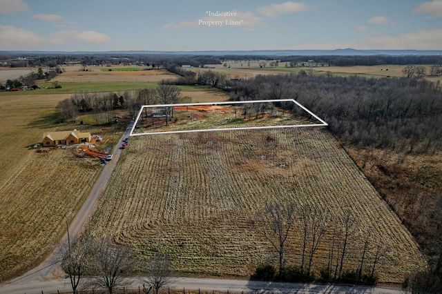 884 Swamp Rd, Mcminnville, TN 37110