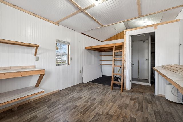 884 Swamp Rd, Mcminnville, TN 37110