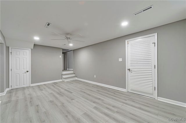 14 Gloucester Cir, Petersburg, VA 23803