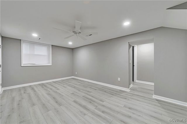 14 Gloucester Cir, Petersburg, VA 23803