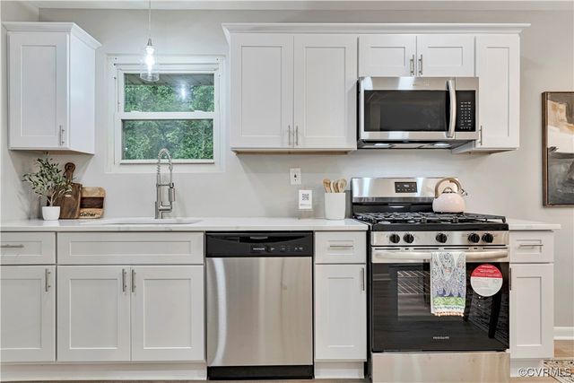 14 Gloucester Cir, Petersburg, VA 23803