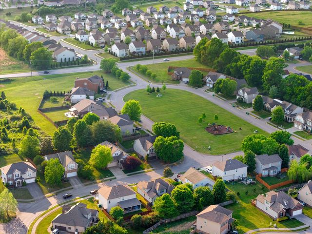 1107 Achiever Cir, Spring Hill, TN 37174