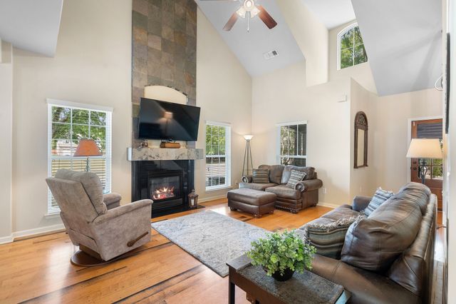 1107 Achiever Cir, Spring Hill, TN 37174