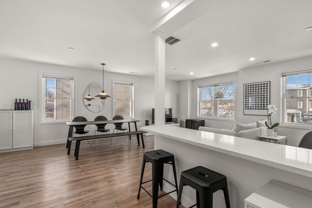 543 Andover Street 6, Lawrence, MA 01843