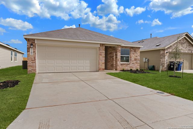 9105 Navarro Vista, Seguin, TX 78155