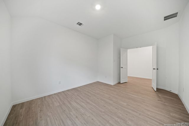 9105 Navarro Vista, Seguin, TX 78155