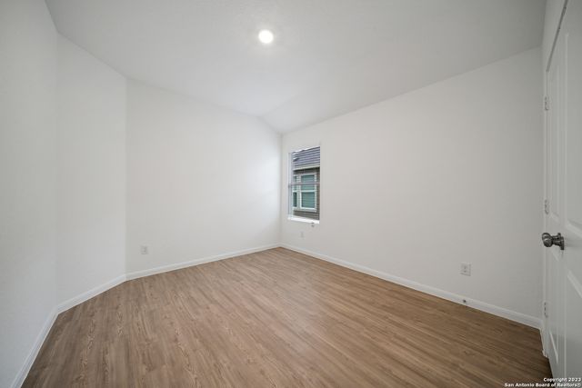 9105 Navarro Vista, Seguin, TX 78155